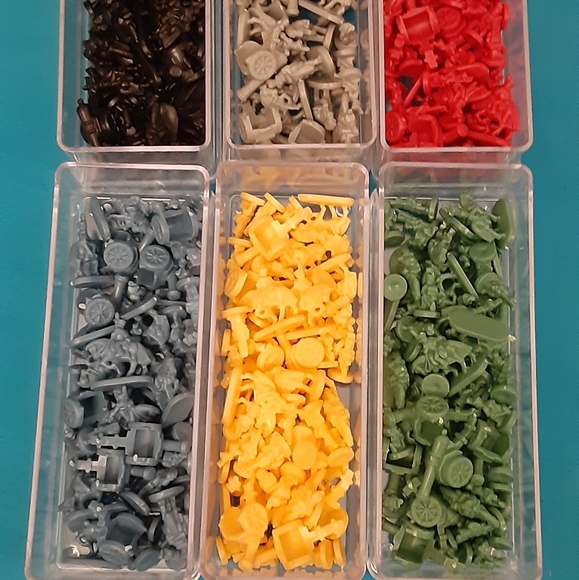 Risk the Game of global Domination - Picture 11 of 16